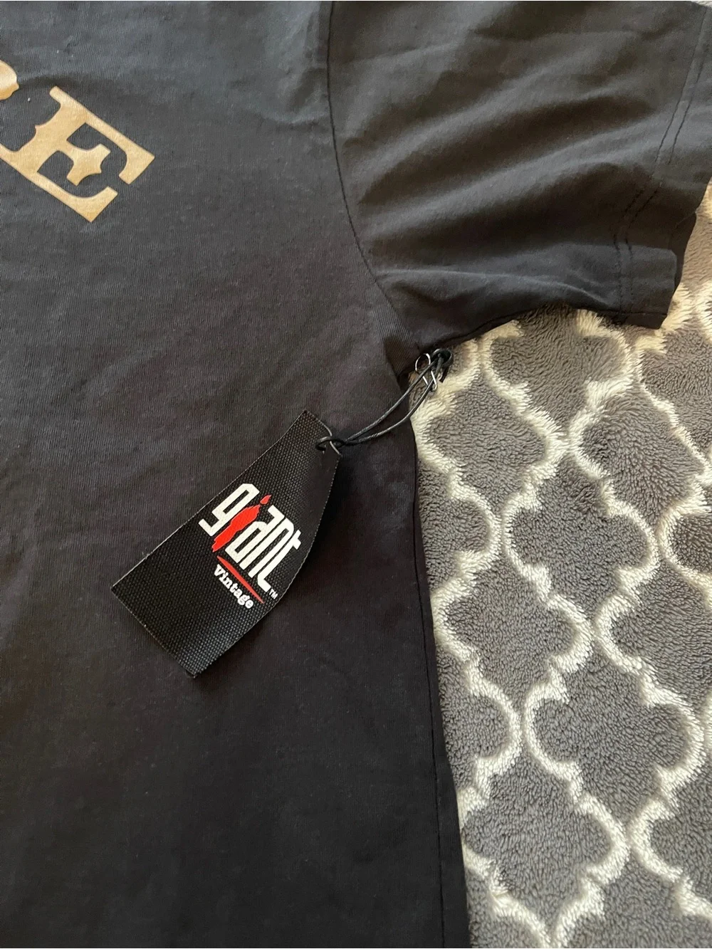 Vintage Black Dr. Dre ‘The Chronic’ Graphic Tee with Gold and Blue Print